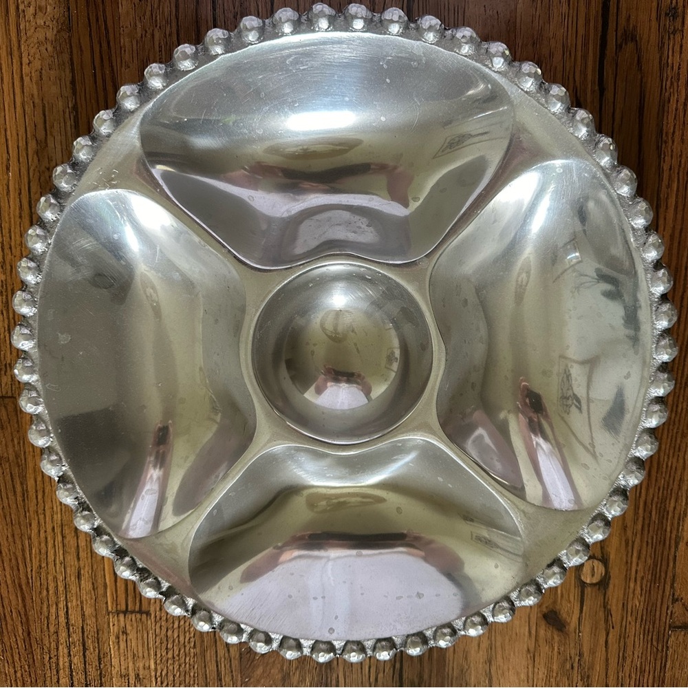 Metal Serving Piece